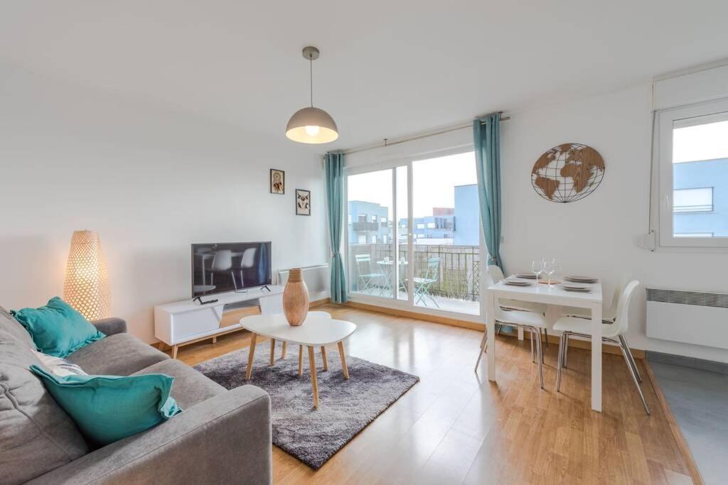 Crystal Apartment Disneyland Bmyguest Montévrain Esterno foto