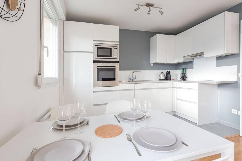 Crystal Apartment Disneyland Bmyguest Montévrain Esterno foto
