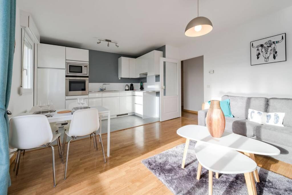 Crystal Apartment Disneyland Bmyguest Montévrain Esterno foto